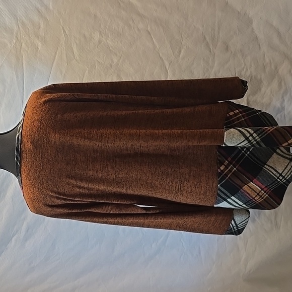 Cool Melon Orange and Black Crew Neck Sweater with Plaid Hem - Picture 3 of 4
